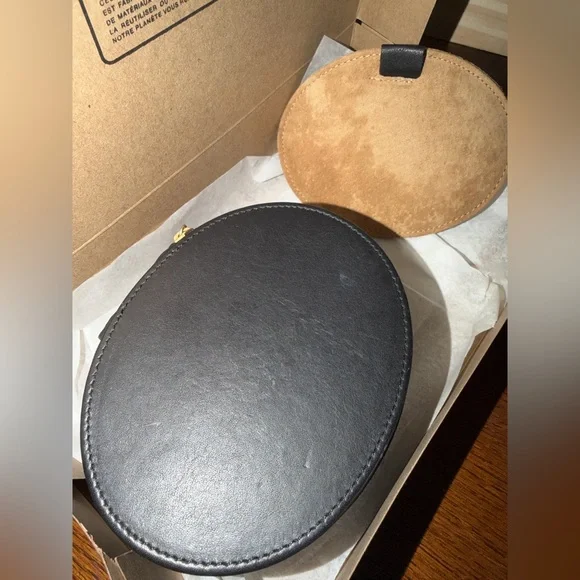 Coach Glove Tanned Leather and Pig Suede Jewelry Box - Picture 8 of 11